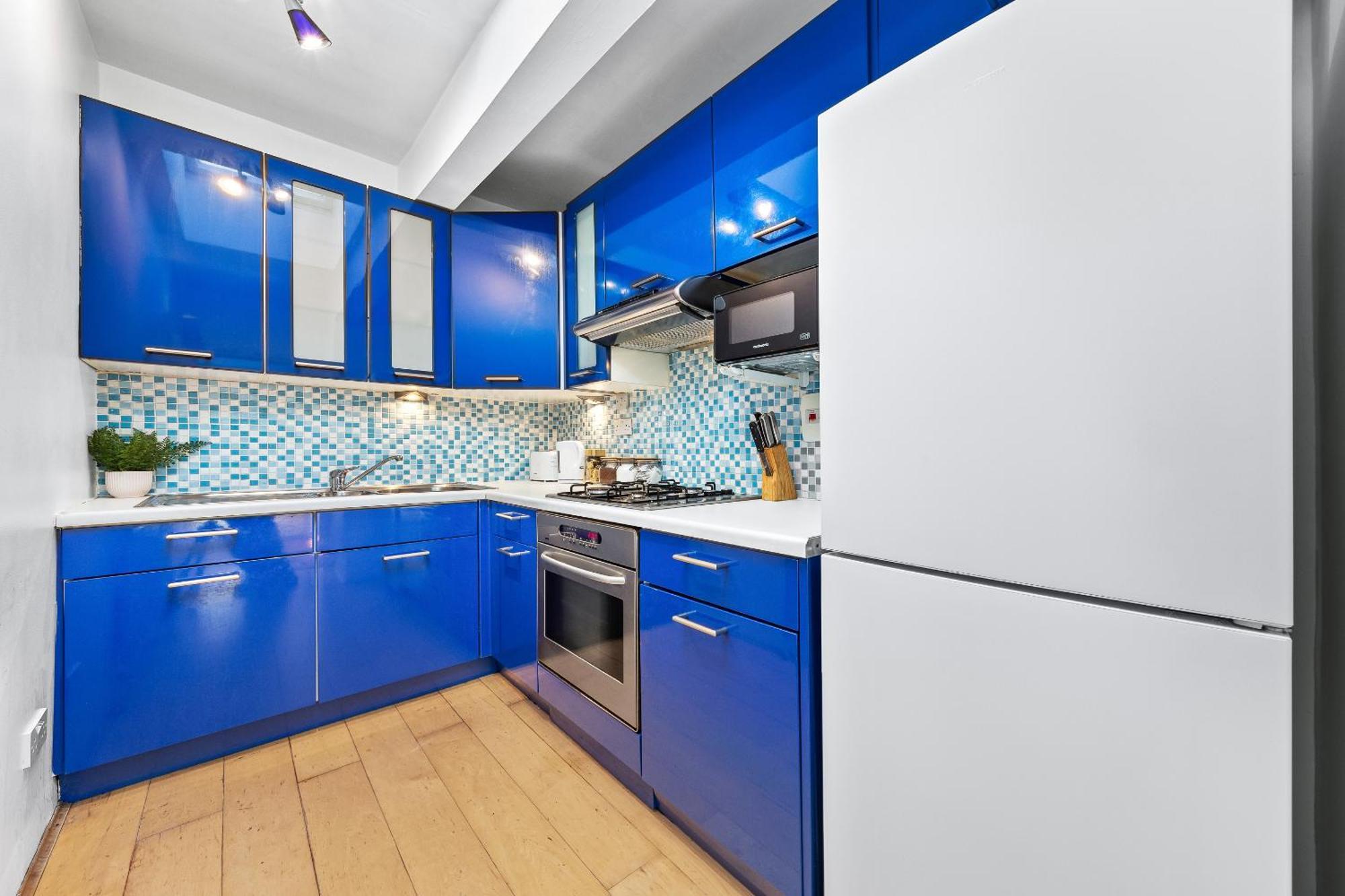 Balcony Blue Theme 1 Bedroom Central London Luxury Flat Near Hyde Park! Accommodates Up To 6! Double Sofa Bed And Next To Station! 外观 照片