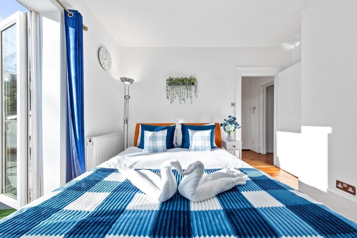 Balcony Blue Theme 1 Bedroom Central London Luxury Flat Near Hyde Park! Accommodates Up To 6! Double Sofa Bed And Next To Station! 外观 照片